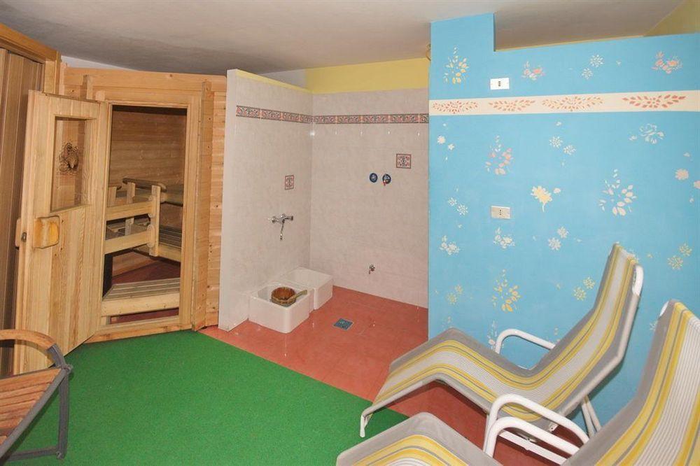 Hotel Villa Mozart Pozza di Fassa Εξωτερικό φωτογραφία