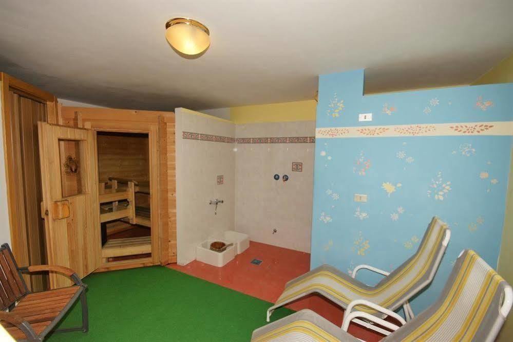 Hotel Villa Mozart Pozza di Fassa Εξωτερικό φωτογραφία